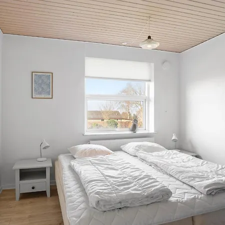3 Bedroom In Nyaraló *